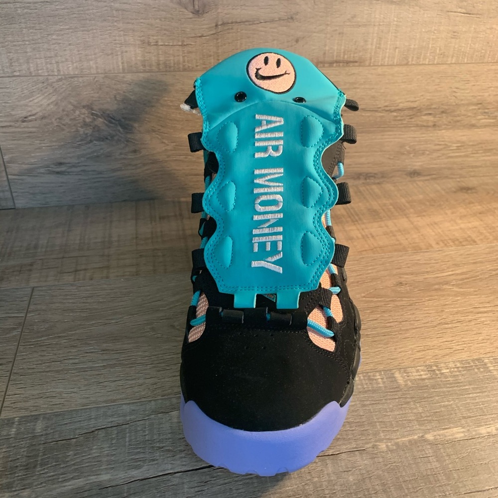 Air More Money ‘Have a Nike Day’ - Picture 5 of 7